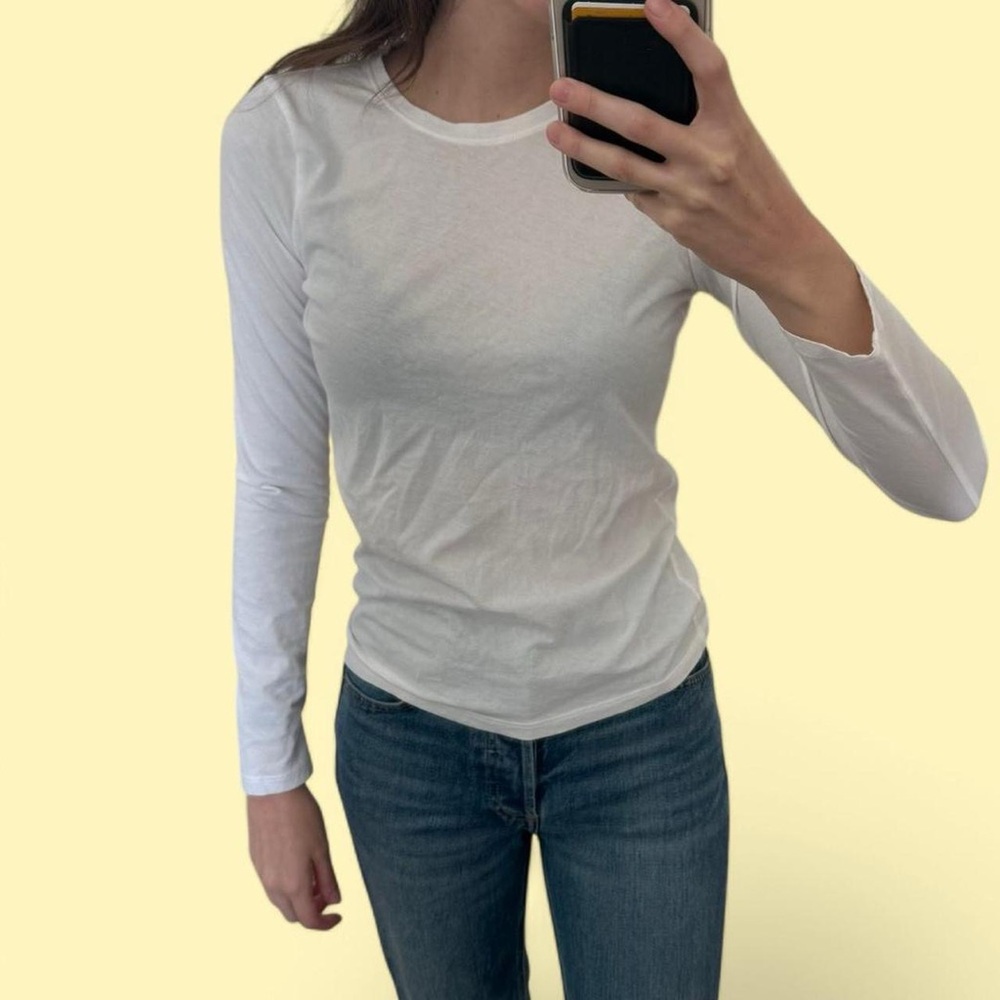everlane white cotton long sleeve crew